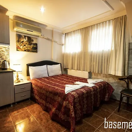 Black Pearl Aparthotel